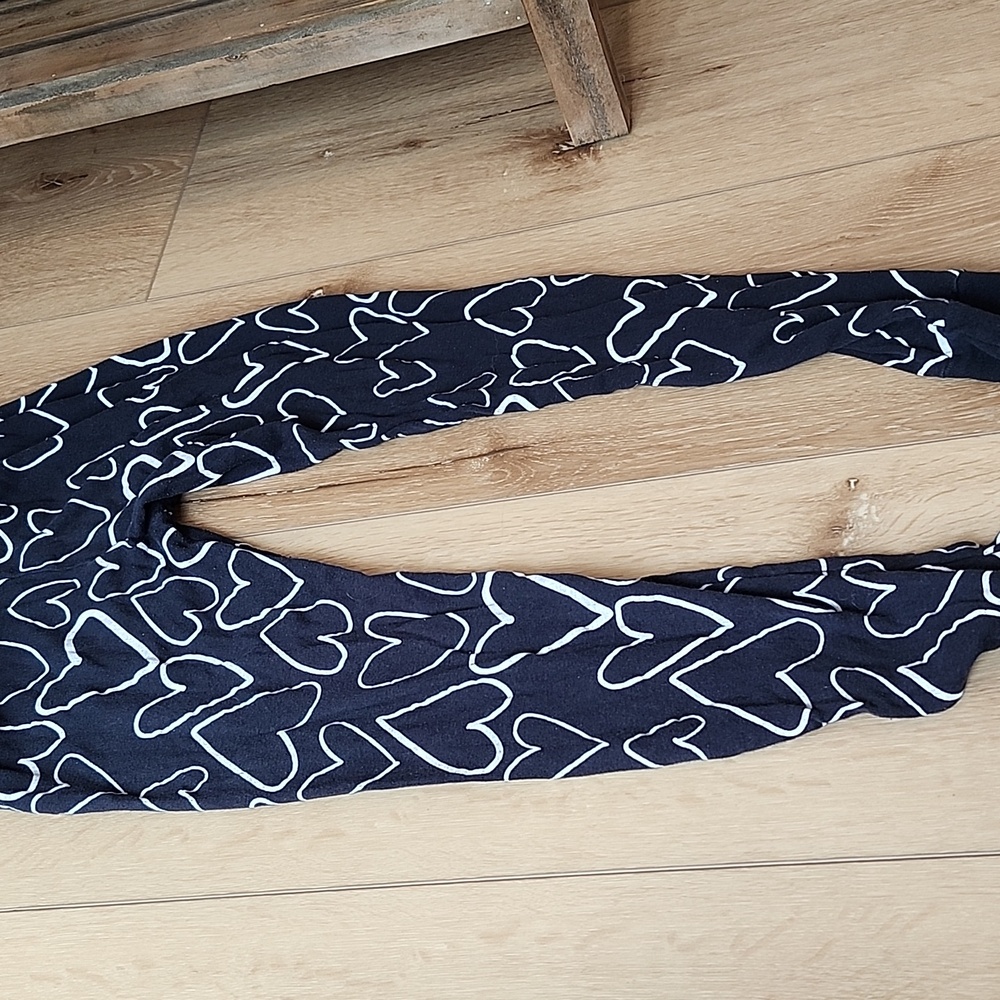 Carters Heart Pajamas, Size 12 - Picture 7 of 7